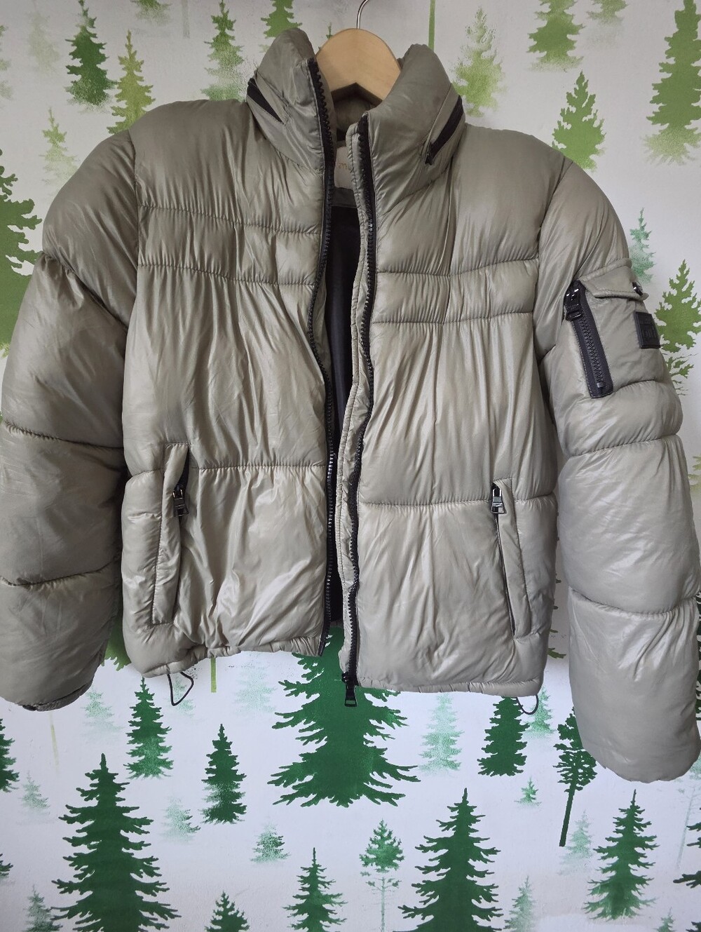 Madden Girl Womens/Juniors' Sage Green Puffer Jacket
